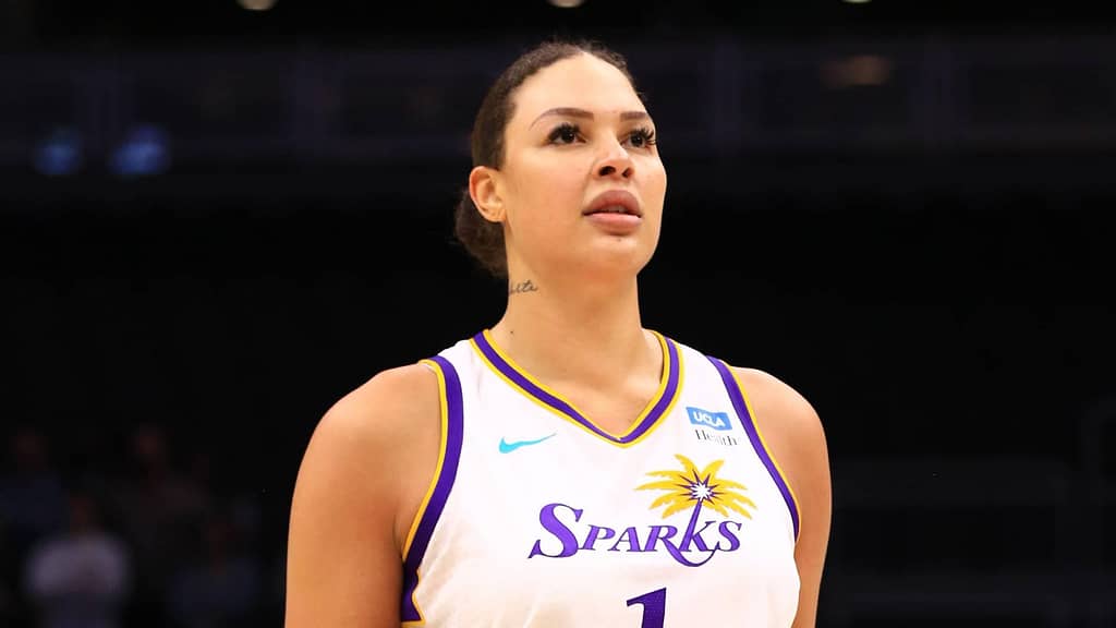 Liz Cambage
