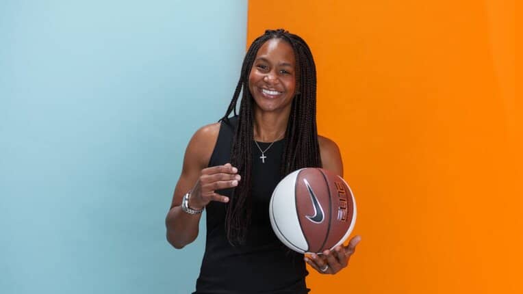 Tamika Catchings - Best female Basketball Players In The World 